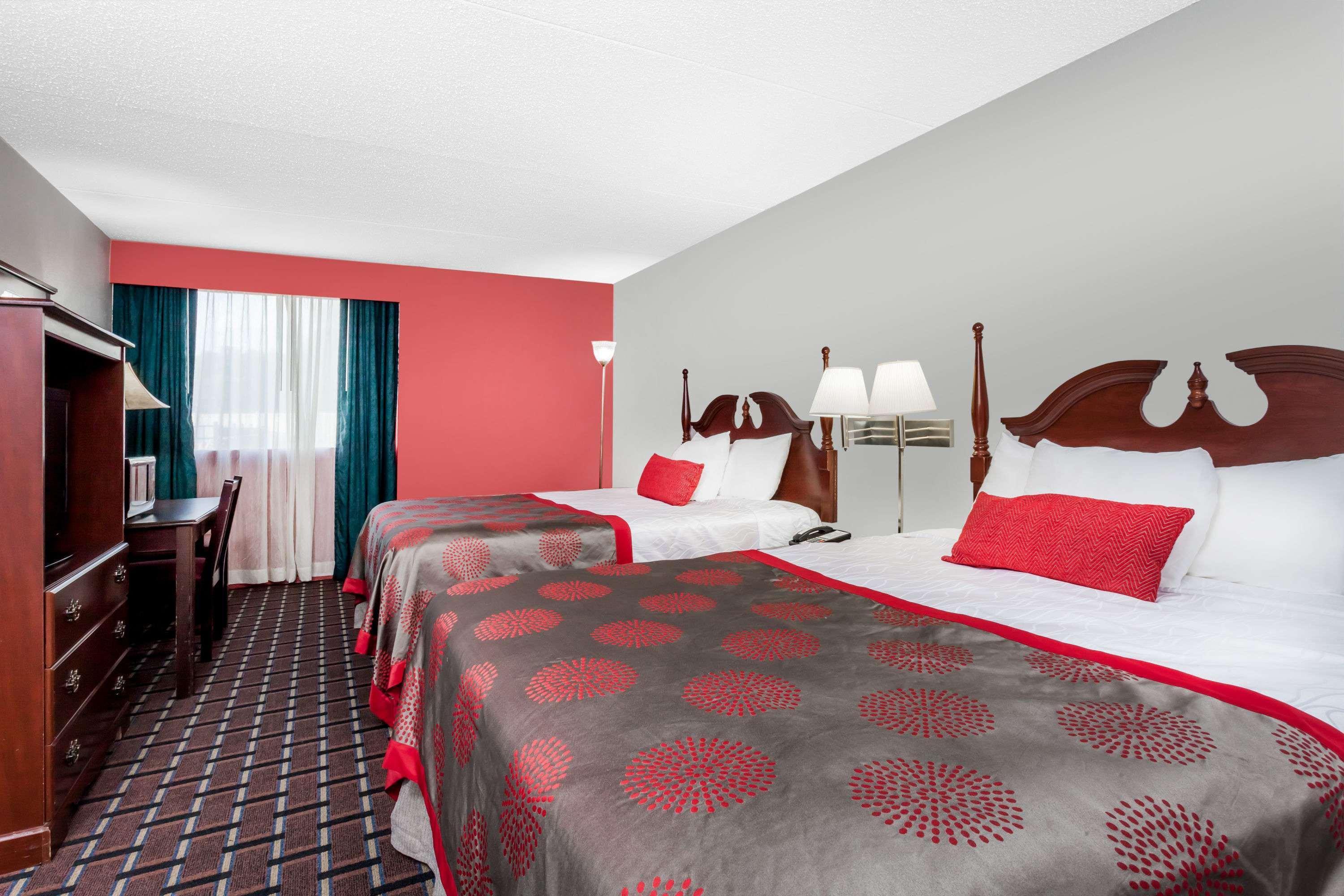 Ramada By Wyndham Henderson/Evansville Exterior foto