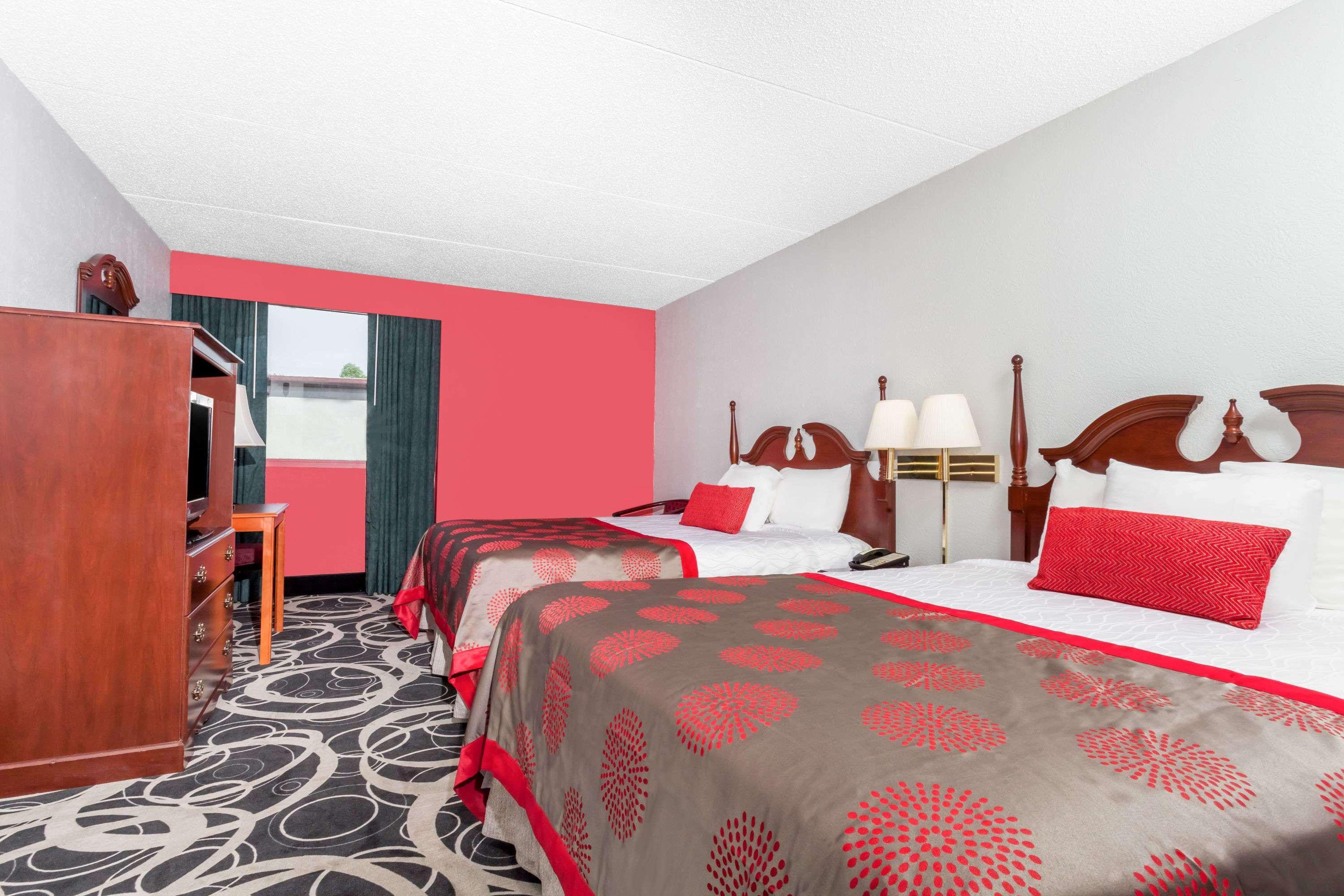 Ramada By Wyndham Henderson/Evansville Exterior foto
